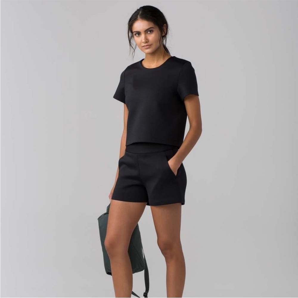 Lululemon top